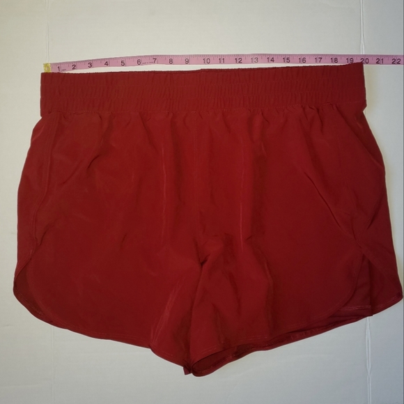Avia Maroon 2 in 1 shorts size XXL - Picture 2 of 10